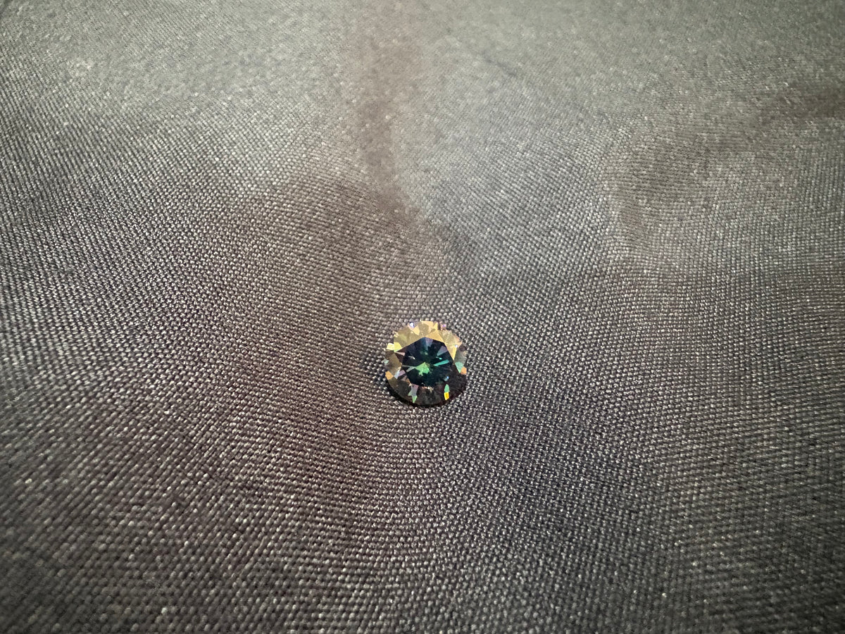 1 Ct Rainbow Green Loose Moissanite